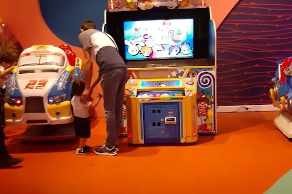 Galaxia Game Park & Bowling 🎳 - Resim 8