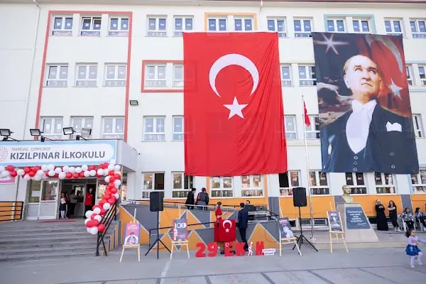Kızılpınar İlkokulu - Resim 2
