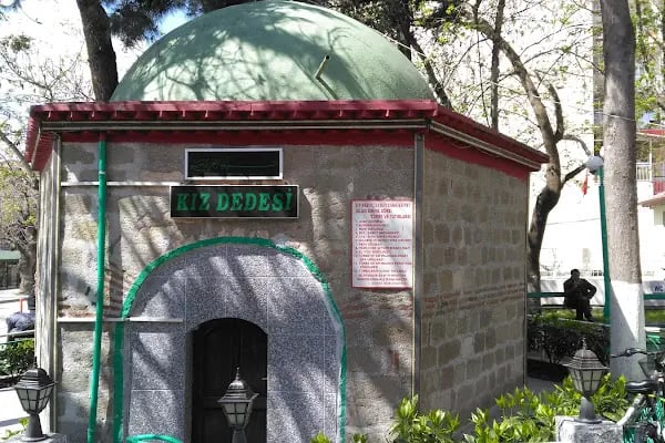 Kız Dedesi Türbesi - Resim 18
