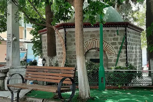 Kız Dedesi Türbesi - Resim 4
