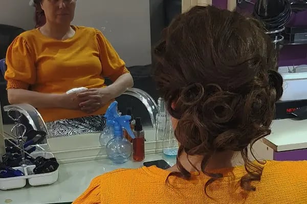 Saç Dünyası Burcum Kuaför - Resim 20