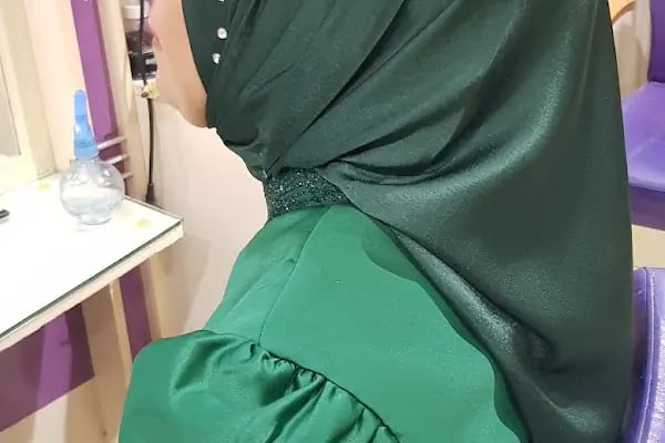 Saç Dünyası Burcum Kuaför - Resim 17