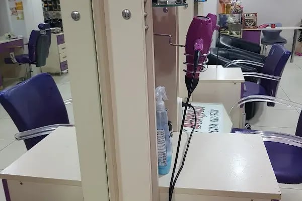 Saç Dünyası Burcum Kuaför - Resim 18