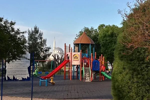 Şht. J. Kd. Uzm. Çvş. Ali Rıza Altın Parkı - Resim 4