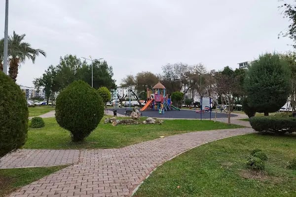Şht. J. Kd. Uzm. Çvş. Ali Rıza Altın Parkı - Resim 6