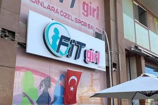 Fit Girl Kapaklı - Resim 5