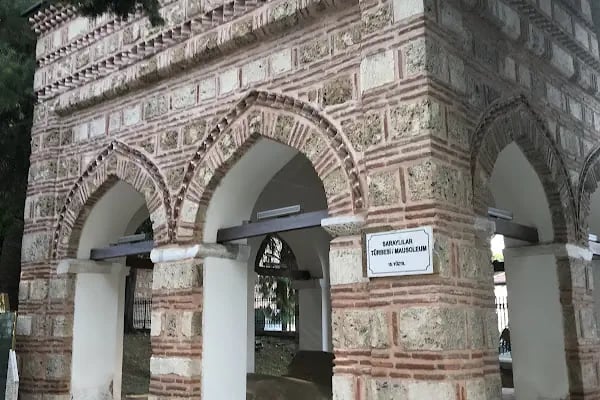 Hüma Hatun Türbesi - Resim 18