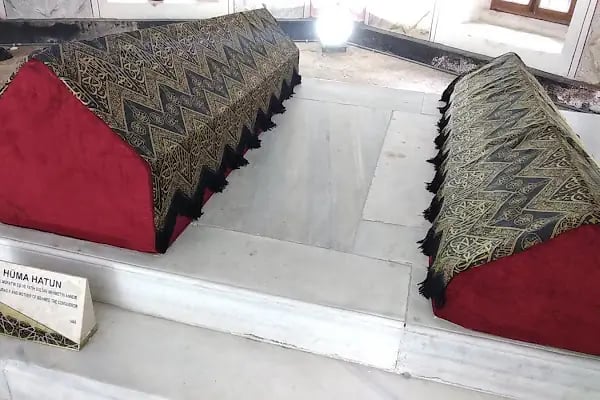 Hüma Hatun Türbesi - Resim 7