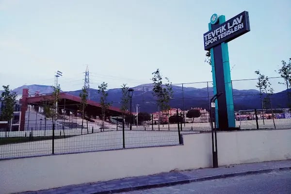 TEVFİK LAV SPOR TESİSLERİ - Resim 17