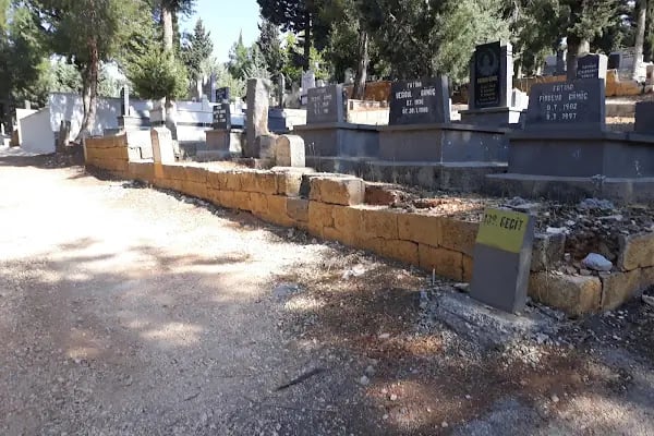 Asri Mezarlık - Resim 4