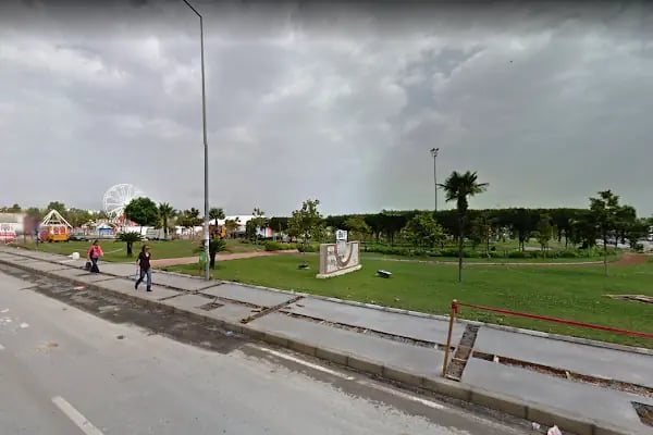 Cumhuriyet Parkı - Resim 8