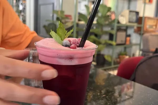 Veinte Cafe - Resim 6