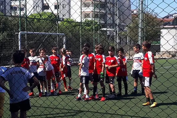 Milet mah. Mesut Göçmen spor tesisi - Resim 17