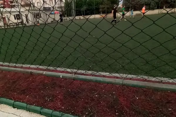 Milet mah. Mesut Göçmen spor tesisi - Resim 10