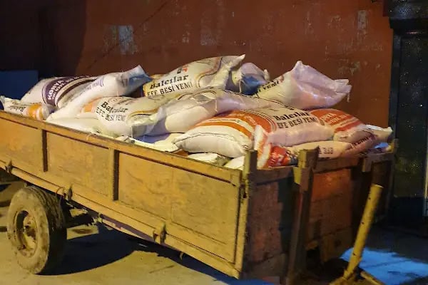 ÖZGÜVEN TİCARET YEM UN KEPEK ZAHİRE TOPTAN YEM SATIŞI YEMCİ VEYSEL - Resim 3