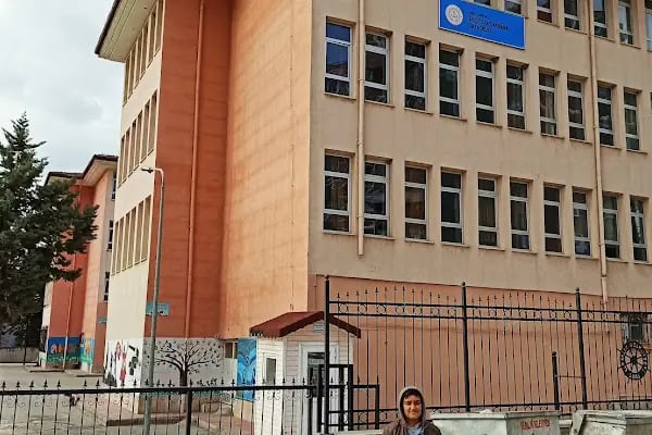 Şehit Esat Akbaba Ortaokulu - Resim 19