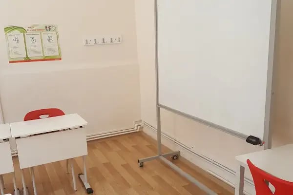 Big Ben College Yabancı Dil Kursu - Resim 11