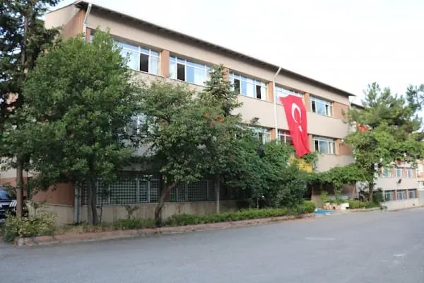 Ahmet Yüksel Özemre Bilim ve Sanat Merkezi - Resim 1