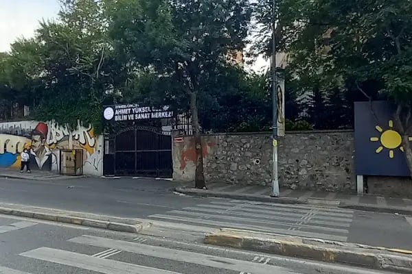 Ahmet Yüksel Özemre Bilim ve Sanat Merkezi - Resim 16