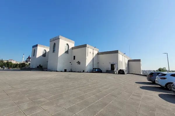 İstanbul Büyukşehir Belediyesi Ebu Bekir Kültür Merkezi - Resim 12