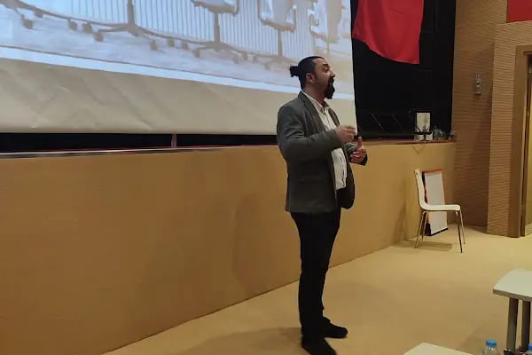 İstanbul Büyukşehir Belediyesi Ebu Bekir Kültür Merkezi - Resim 14