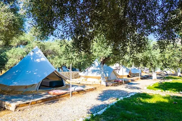 Ruina Glamping - Resim 4