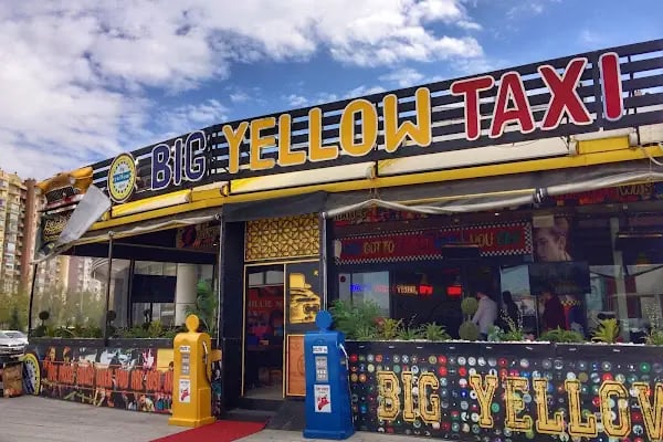 Big Yellow Taxi Cafe - Resim 12