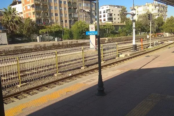 Nazilli Tren İstasyonu - Resim 5