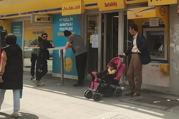Sefaköy Ptt Merkez Müdürlüğü - Resim 13
