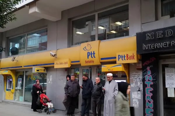 Sefaköy Ptt Merkez Müdürlüğü - Resim 15