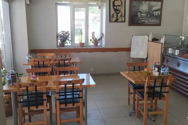 Aile Ev yemekleri Ve Izgara Kofte Salonu - Resim 11