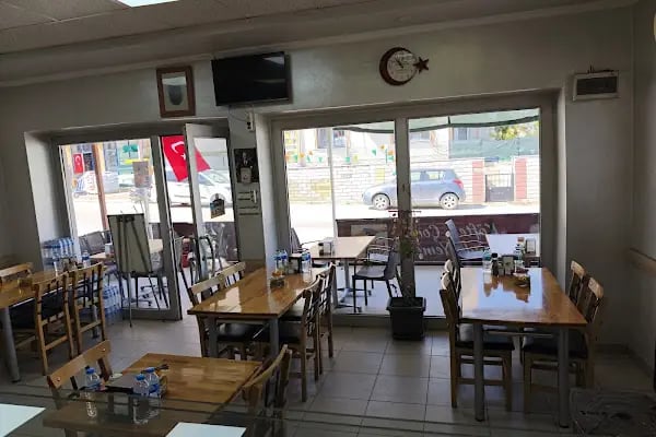 Aile Ev yemekleri Ve Izgara Kofte Salonu - Resim 2