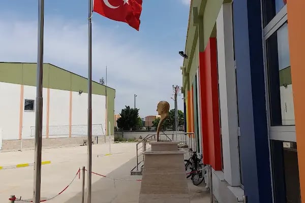 Ertuğrul Gazi Anadolu Lisesi - Resim 7