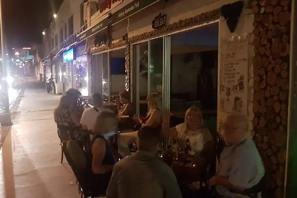 Happy Karaoke Pub - Resim 8