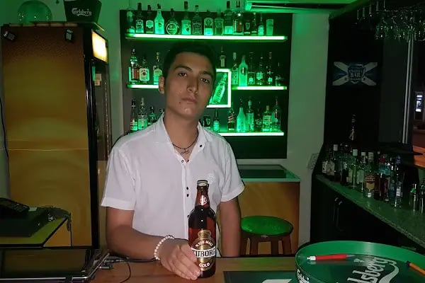Happy Karaoke Pub - Resim 6