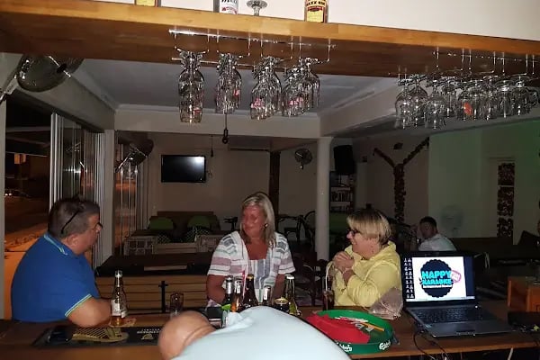 Happy Karaoke Pub - Resim 13