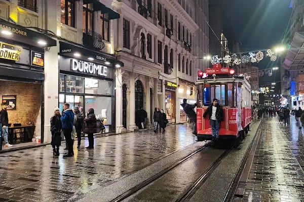 İBB Beyoğlu Sineması - Resim 10