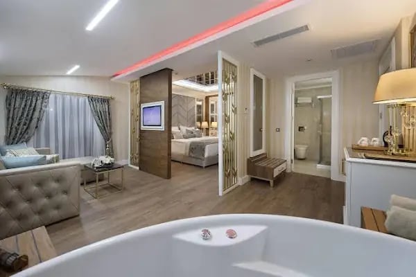 Elysium Green Suites Hotel - Resim 4