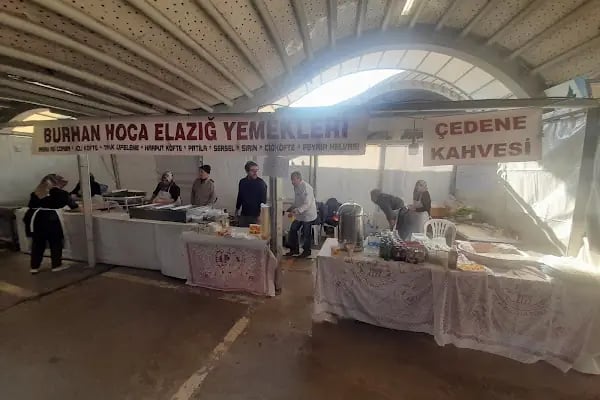 Osmangazi Belediyesi Çarşamba Pazarpark Oto Parkı - Resim 17