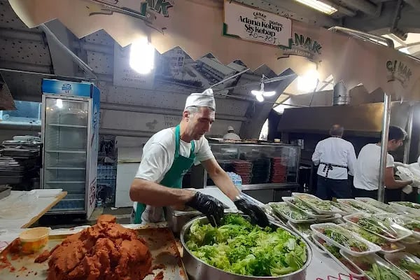 Osmangazi Belediyesi Çarşamba Pazarpark Oto Parkı - Resim 6