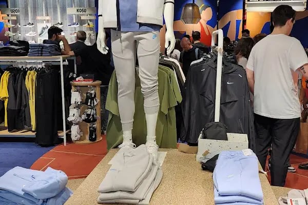 Nike Store - İzmir İstinye Park AVM - Resim 8