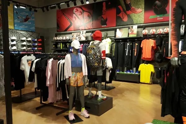 Nike Store - İzmir İstinye Park AVM - Resim 10