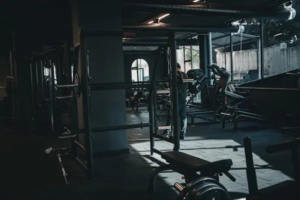 CAVE FITNESS - Resim 7
