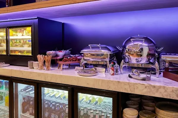 YOTELAIR Istanbul Airport (Airside) - Resim 20