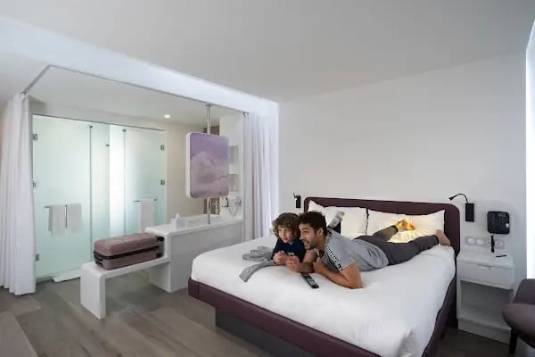 YOTELAIR Istanbul Airport (Airside) - Resim 2