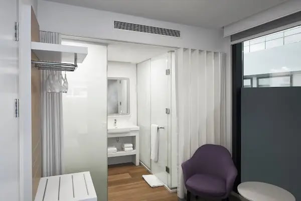 YOTELAIR Istanbul Airport (Airside) - Resim 8