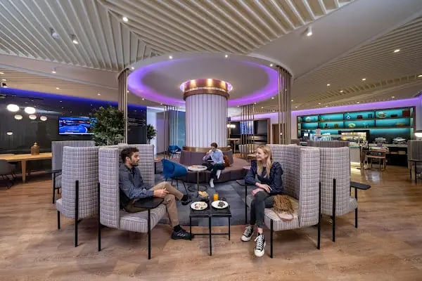 YOTELAIR Istanbul Airport (Airside) - Resim 19
