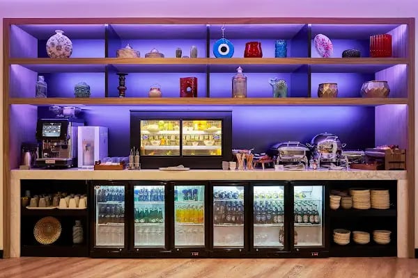YOTELAIR Istanbul Airport (Airside) - Resim 5