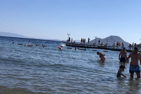 Armonia yüzme havuzu 2 - Resim 7