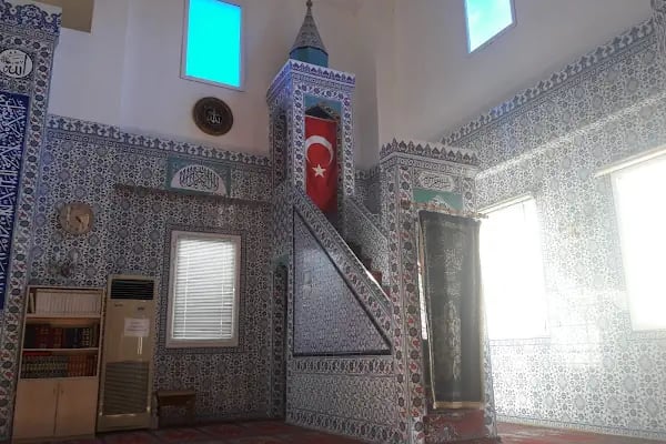 Merkez Yeni Cami - Resim 20